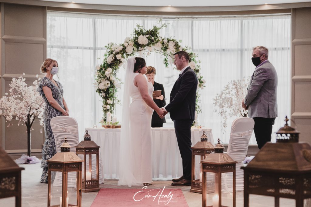 How much is a wedding photographer in Ireland